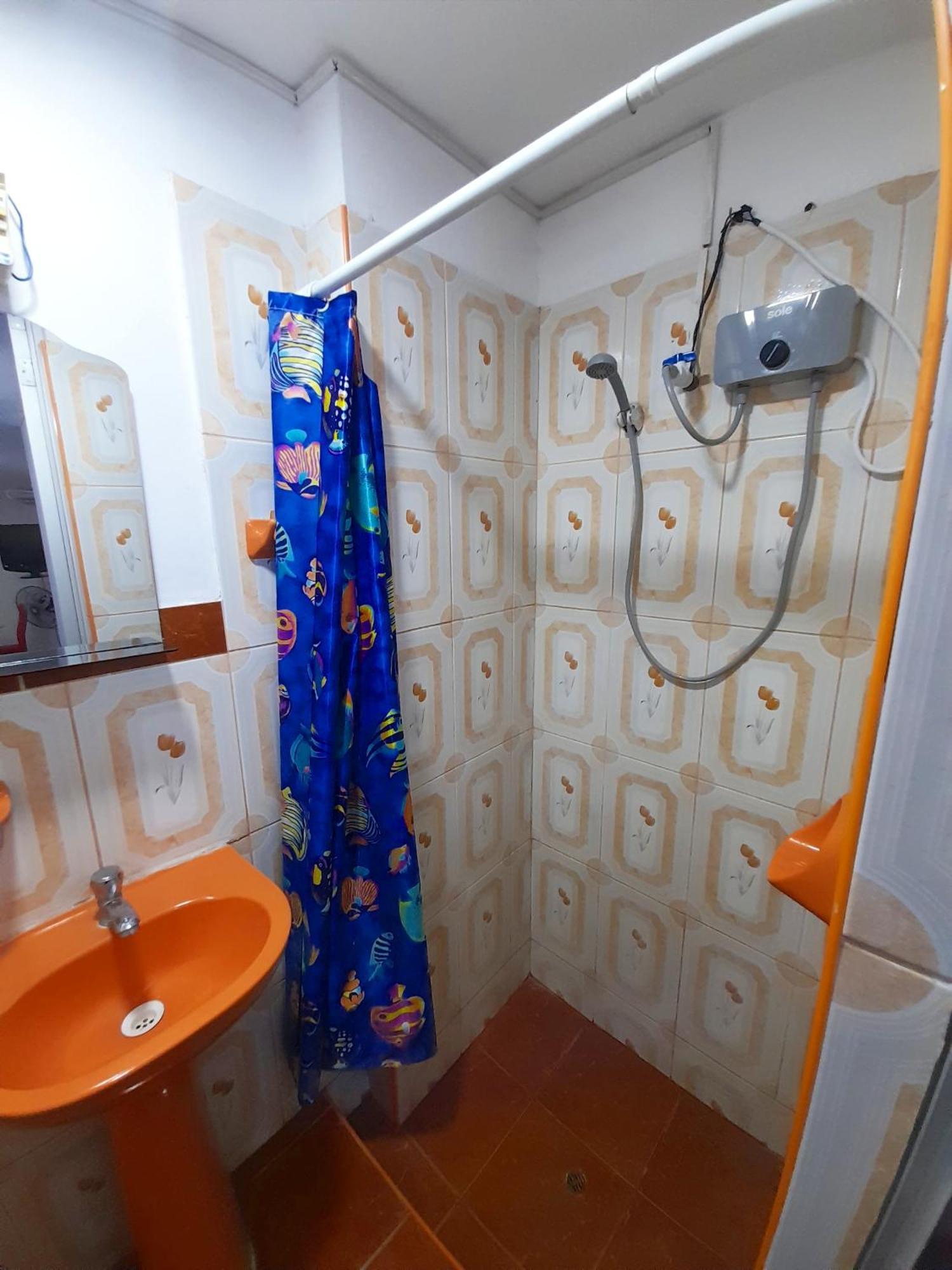 Travel House Hotel Ica Buitenkant foto